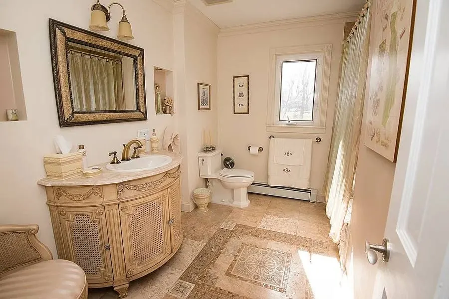 Elegant Bathroom
